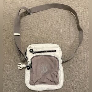 Kipling Gunne gray and white crossbody bag!